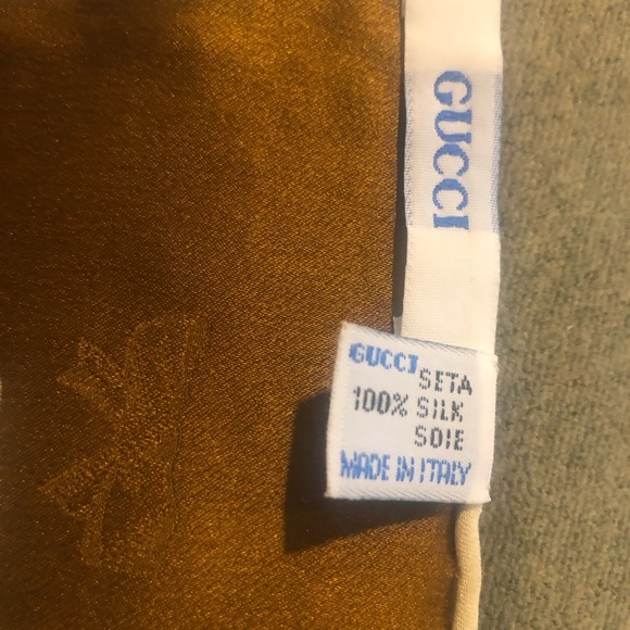 Gucci 100% Silk Scarf with Floral Print & Border - Picture 6 of 6